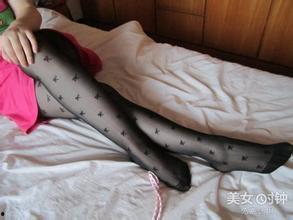 隔着丝袜揉搓我,一场别样的揉搓体验